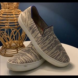 Rothy sneaker Navy maritime tiger print size 10.5